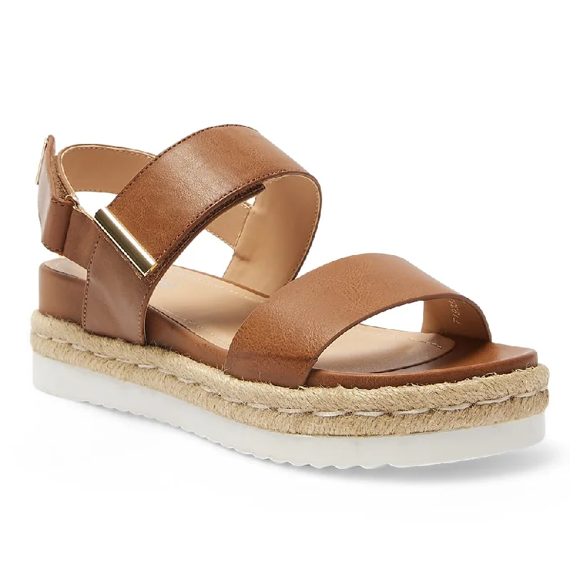 Vibrant and colorful women's shoe collectionsWarner Sandal in Tan Smooth