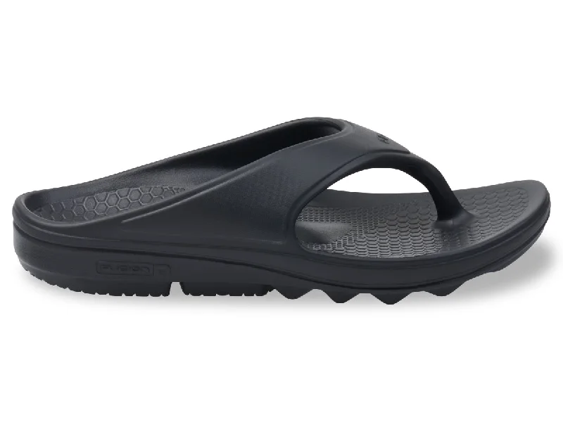Stylish and comfortable women's shoes for long flightsFusion 2 Sandal