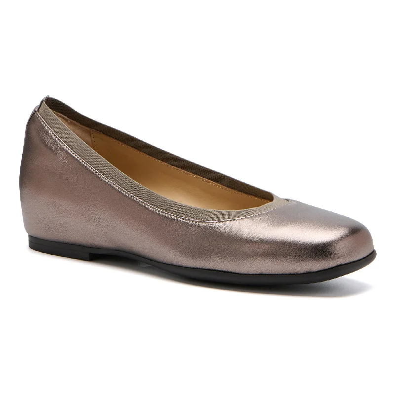 Elegant and sophisticated women's shoes for any formal eventCadence Ballet