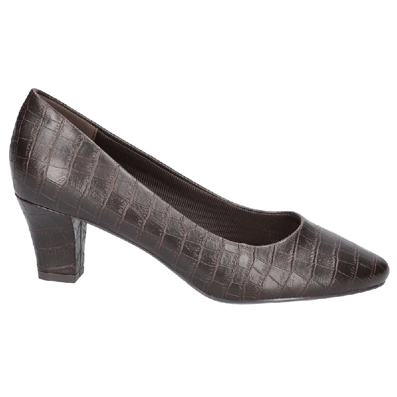 Durable and stylish women's shoes for outdoor activitiesBallari Block Heel Pumps