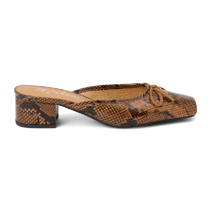 Elegantly crafted women's shoesBasilio Snake Square Toe Block Heel Mules