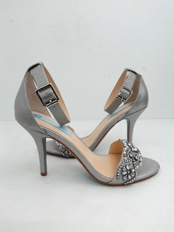 Elegant and sophisticated women's shoes for opera nightsBetsey Johnson Women's Gina Heeled Sandal Size 7.5 M