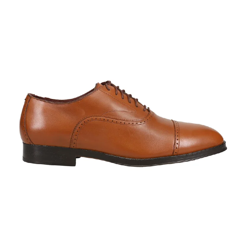 Chic and versatile women's footwearDawson G360 Oxford Cap Toe Dress Shoes