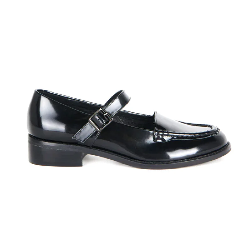 Feminine and dainty women's shoe designsRafters Mary Jane