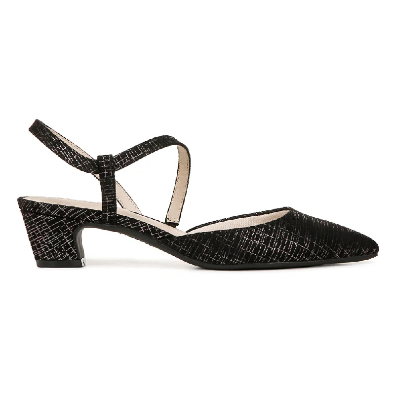 Elegant and classic women's shoes for bridal partiesMinimalist Graphic Pointed Toe Slingback Pumps