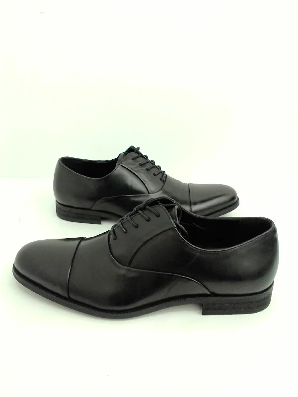 Comfy and stylish women's shoes for flat feetKenneth Cole Reaction Men's Black Leather, Lace up Size 10