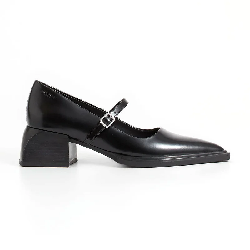 Stylish and comfortable women's shoes for long days at workVivian Mary Jane Black