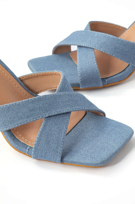 LIGHT WASH BLUE